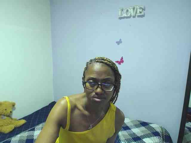 SujeySexy webcam