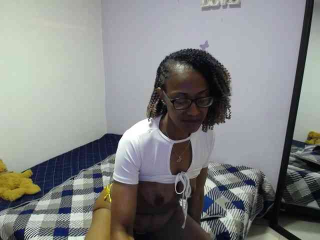 SujeySexy webcam