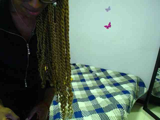 SujeySexy webcam