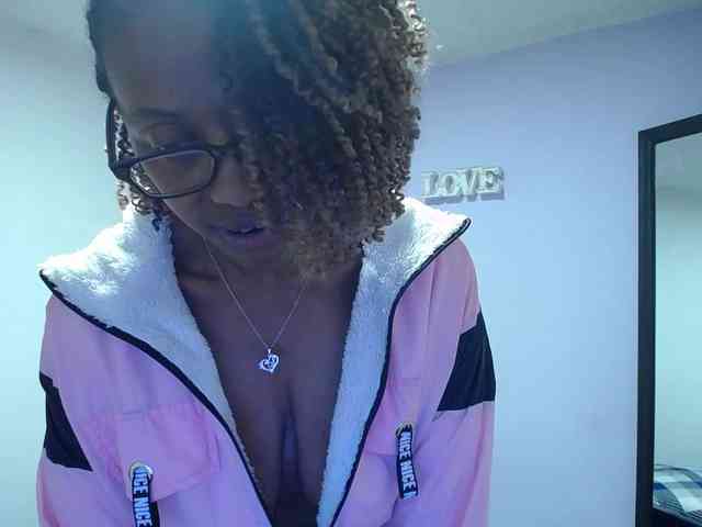 SujeySexy webcam