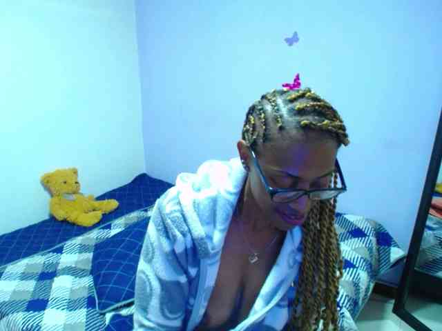SujeySexy webcam