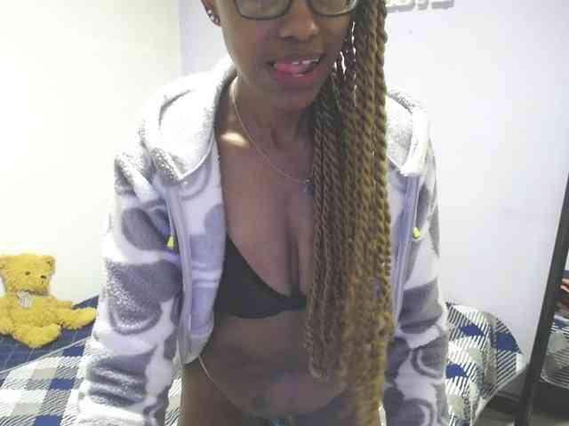 SujeySexy webcam