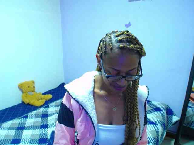 SujeySexy webcam