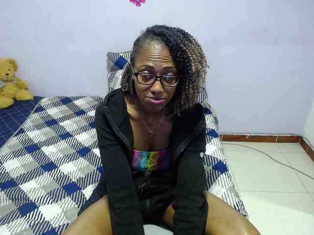 SujeySexy webcam