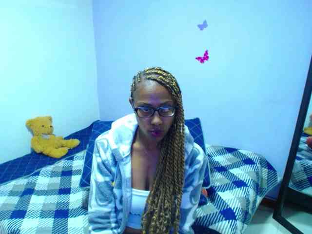 SujeySexy webcam