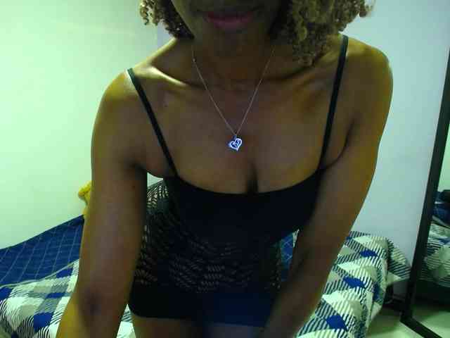 SujeySexy webcam