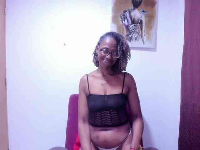 SujeySexy webcam