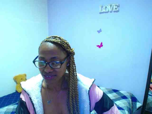 SujeySexy webcam