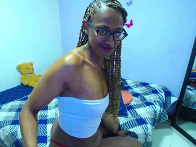 SujeySexy webcam