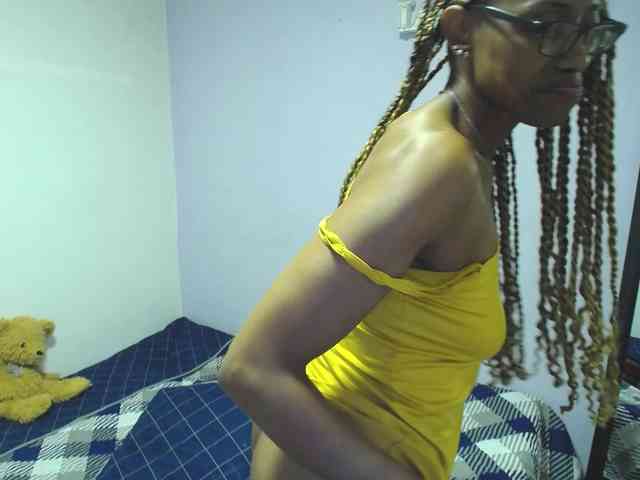 SujeySexy webcam