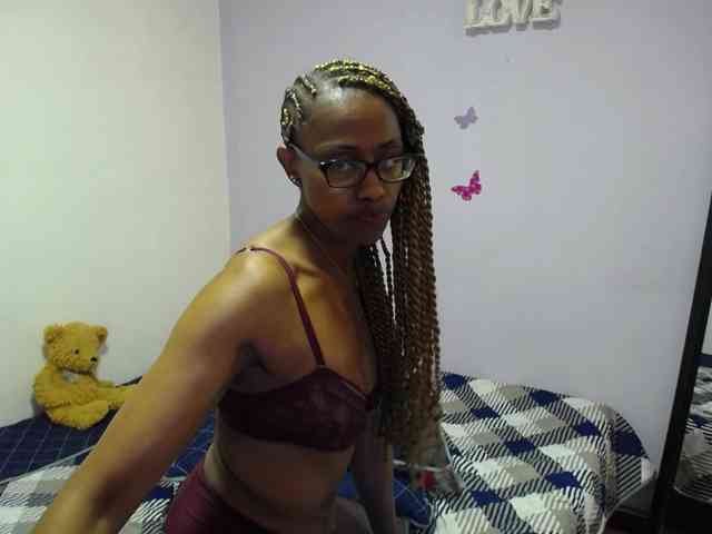 SujeySexy webcam