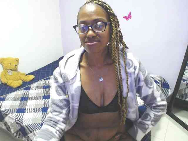 SujeySexy webcam