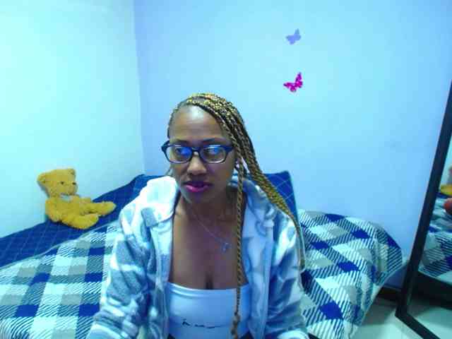 SujeySexy webcam