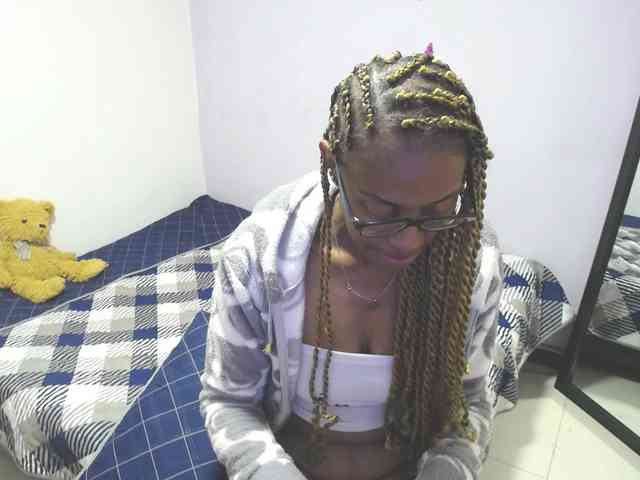 SujeySexy webcam