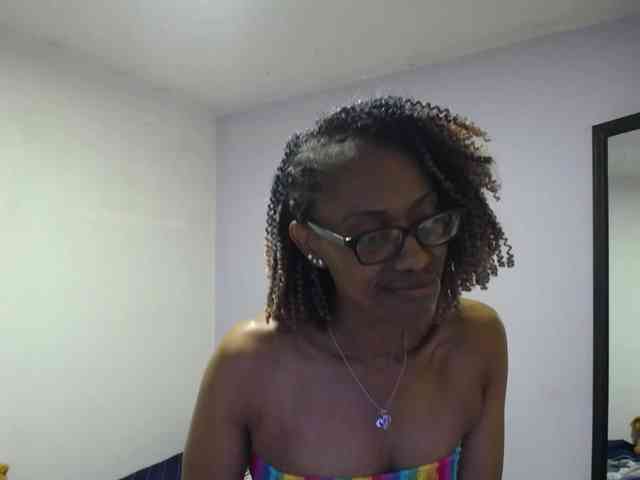 SujeySexy webcam