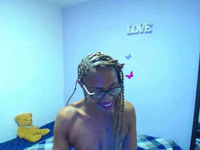 SujeySexy webcam