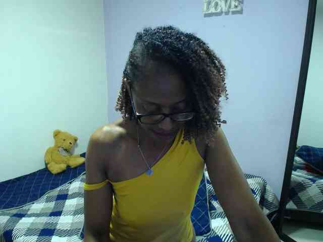 SujeySexy webcam