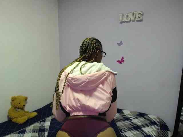 SujeySexy webcam