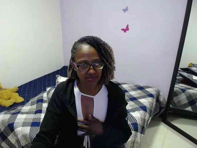SujeySexy webcam