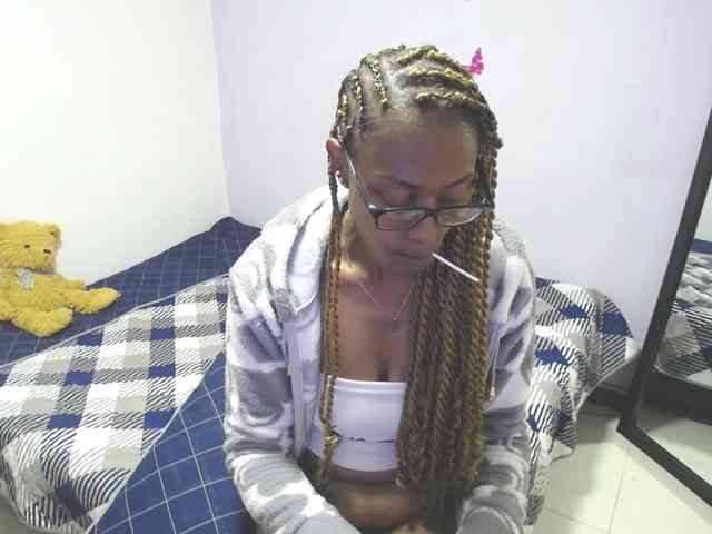 SujeySexy webcam
