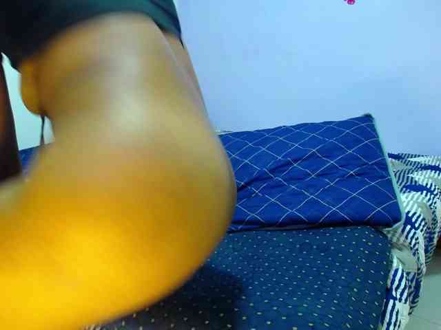 SujeySexy webcam