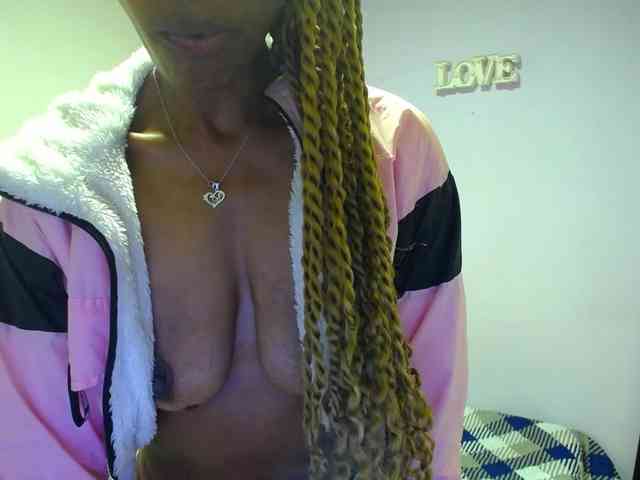 SujeySexy webcam
