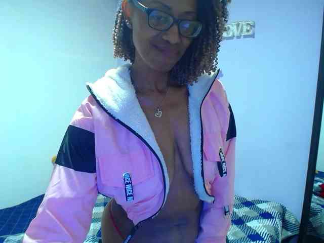 SujeySexy webcam