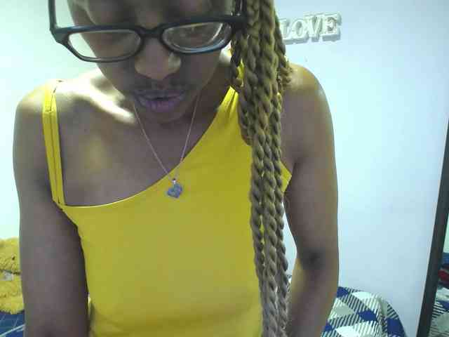 SujeySexy webcam