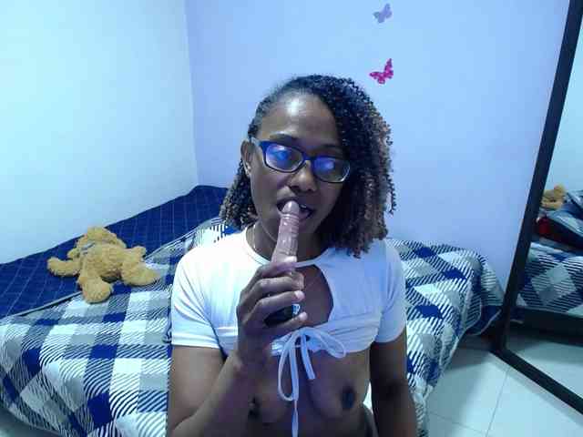 SujeySexy webcam
