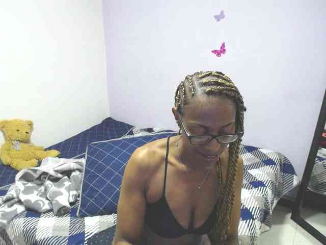SujeySexy webcam
