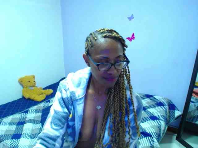 SujeySexy webcam