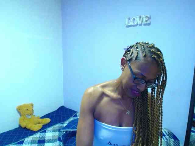 SujeySexy webcam