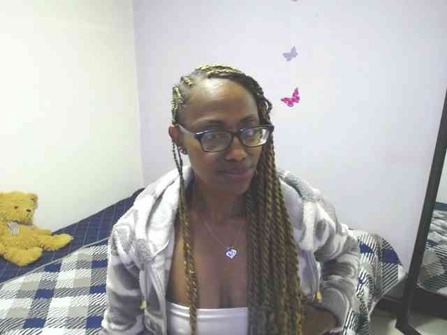 SujeySexy webcam