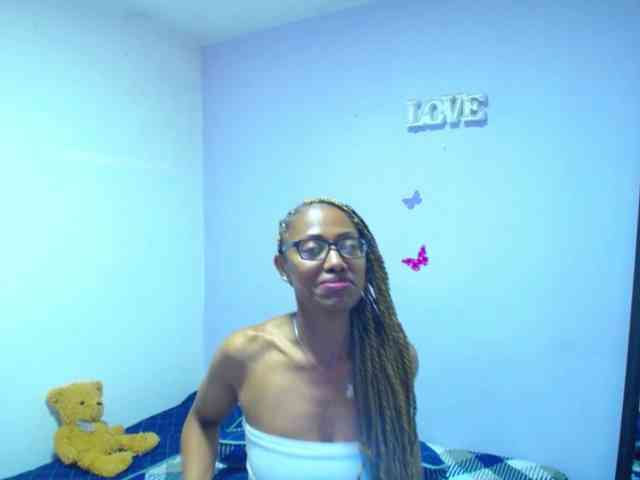 SujeySexy webcam