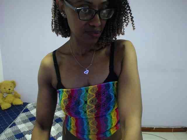 SujeySexy webcam