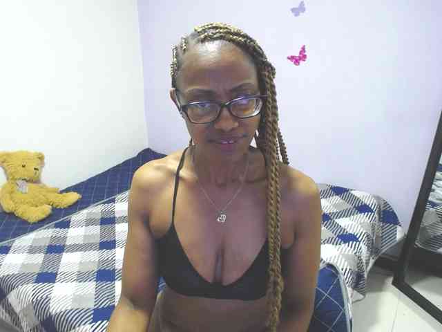 SujeySexy webcam