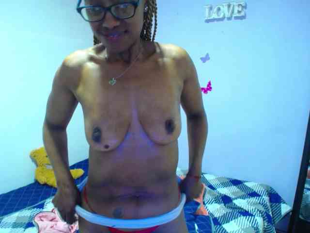 SujeySexy webcam