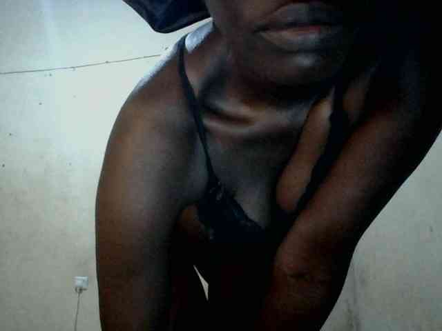 Blackqueenofficial webcam