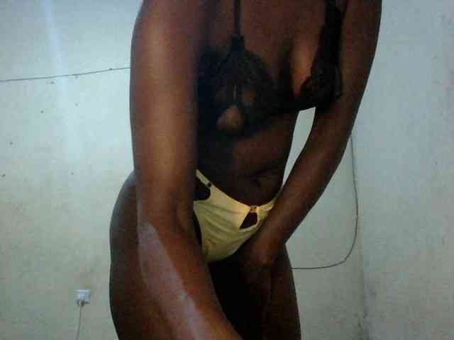 Blackqueenofficial webcam