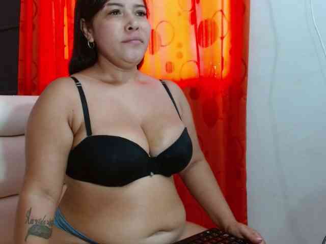 Pamela28 webcam