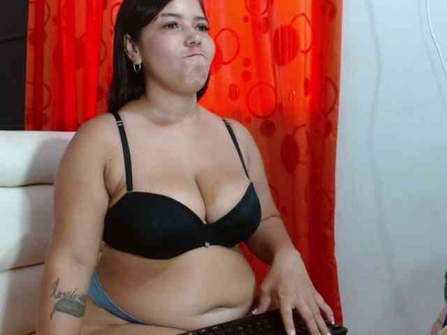 Pamela28 webcam