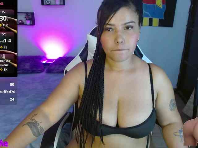 Pamela28 webcam