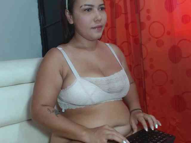 Pamela28 webcam
