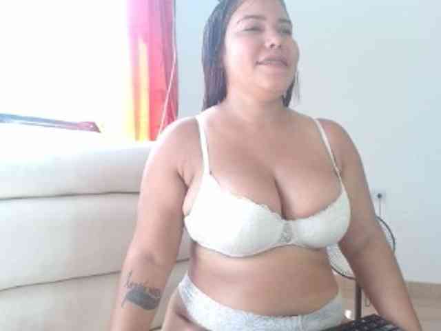 Pamela28 webcam