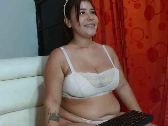 Pamela28 webcam