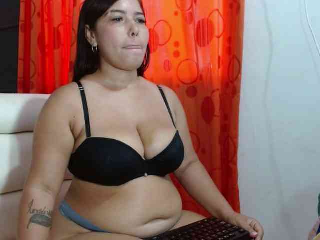 Pamela28 webcam