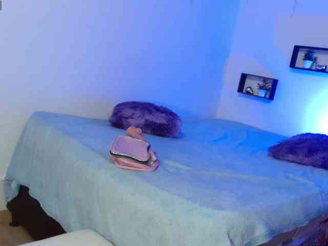 Pamela28 webcam