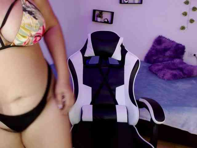 Pamela28 webcam