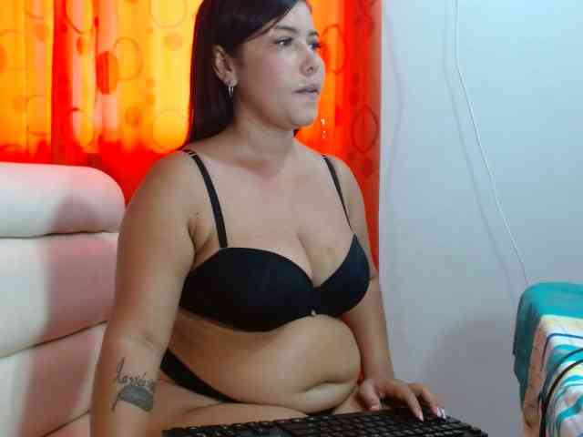 Pamela28 webcam