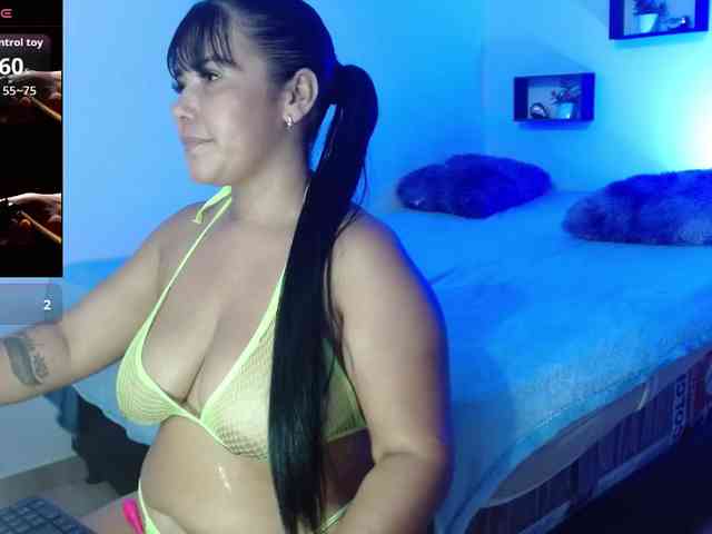 Pamela28's webcam live show